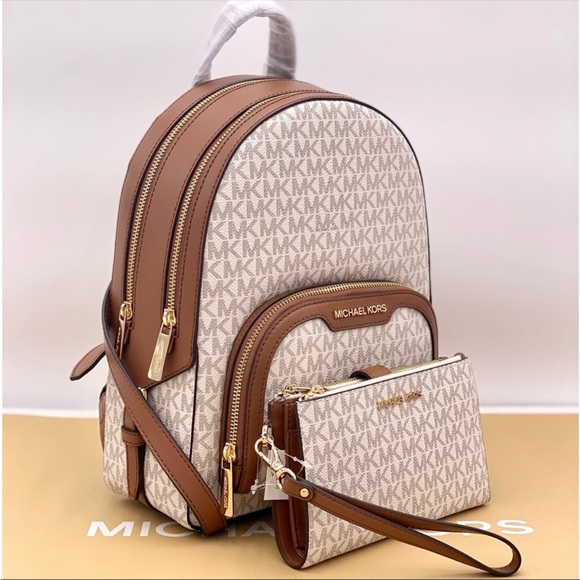 MICHAEL KORS JAYCEE MEDIUM
BACKPACK and Wallet Set VANILLA New - Picture 3 of 14